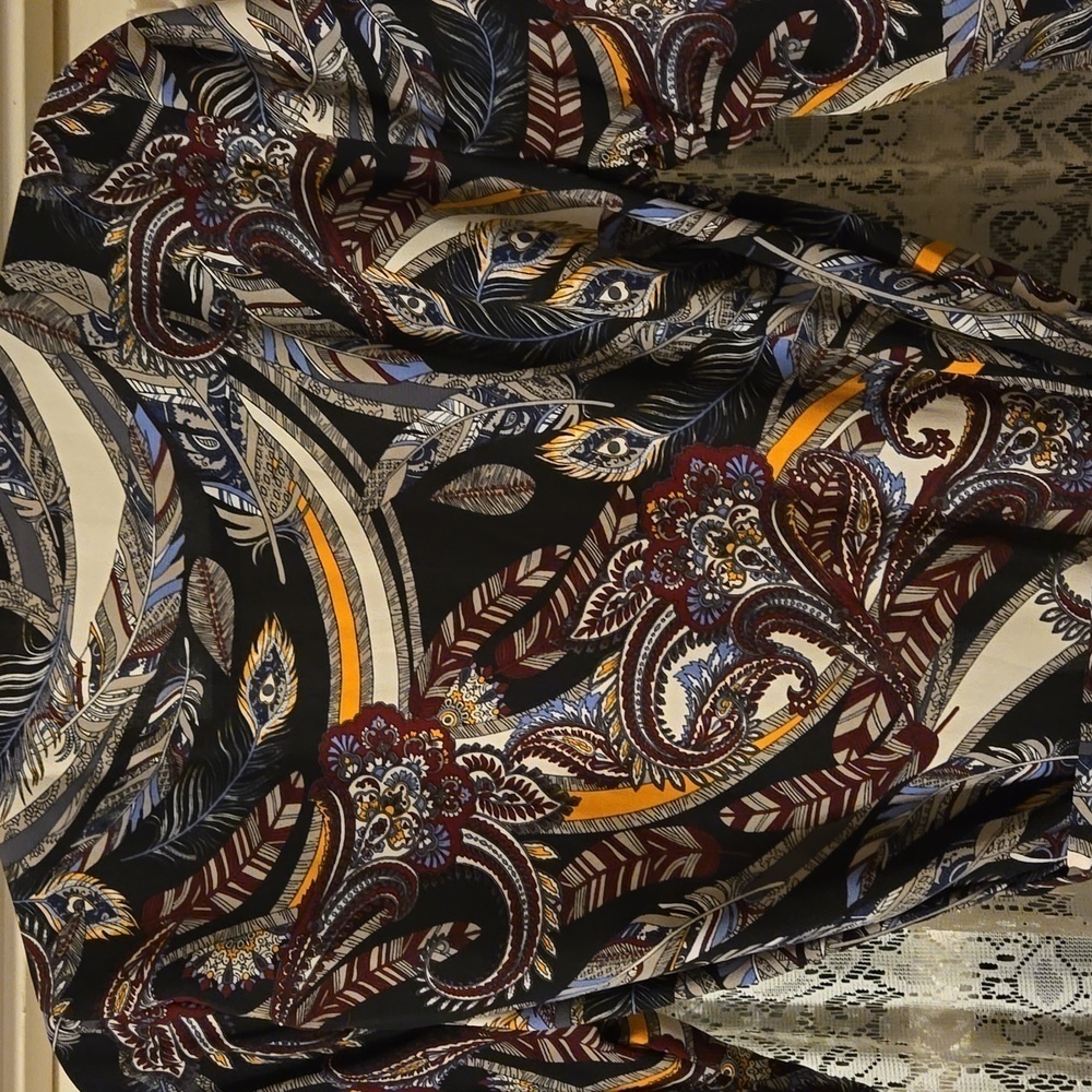 Black Bead Feather Pattern Full Length Kimono Rob… - image 5